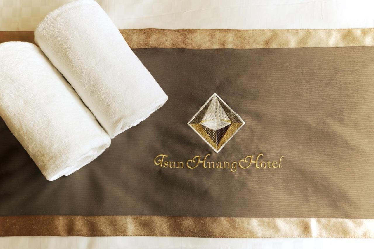 Tsun Huang Hotel Chiayi Extérieur photo