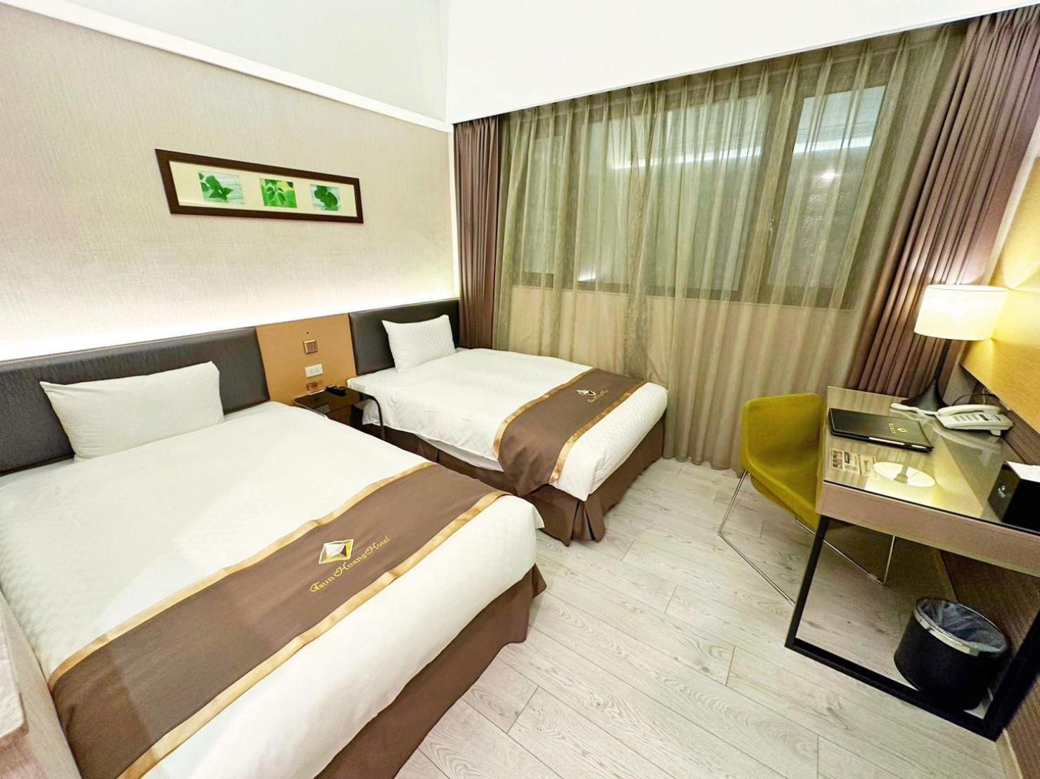 Tsun Huang Hotel Chiayi Chambre photo