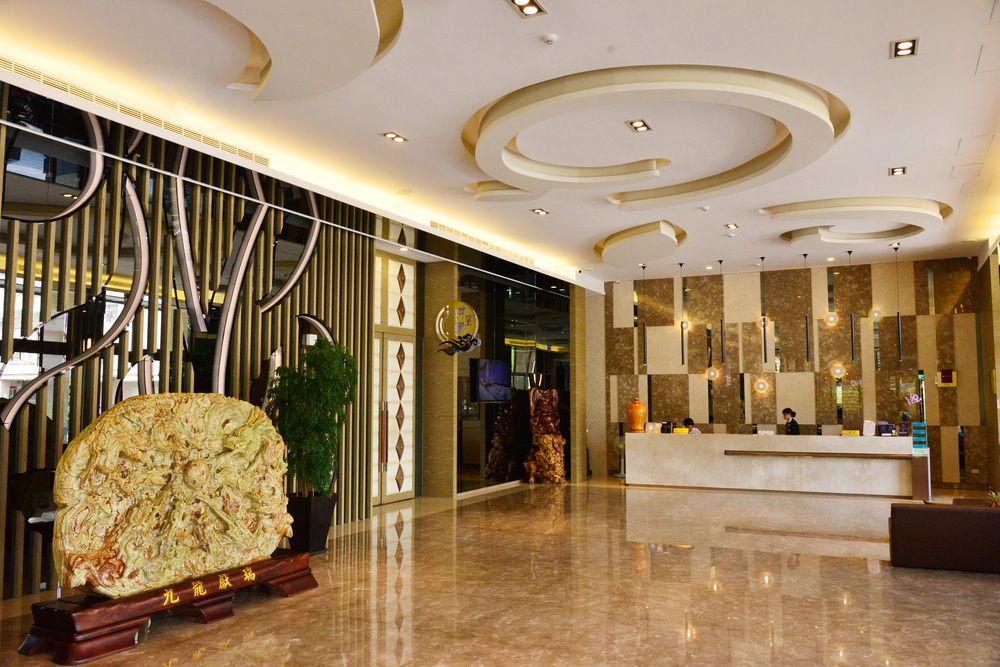 Tsun Huang Hotel Chiayi Extérieur photo