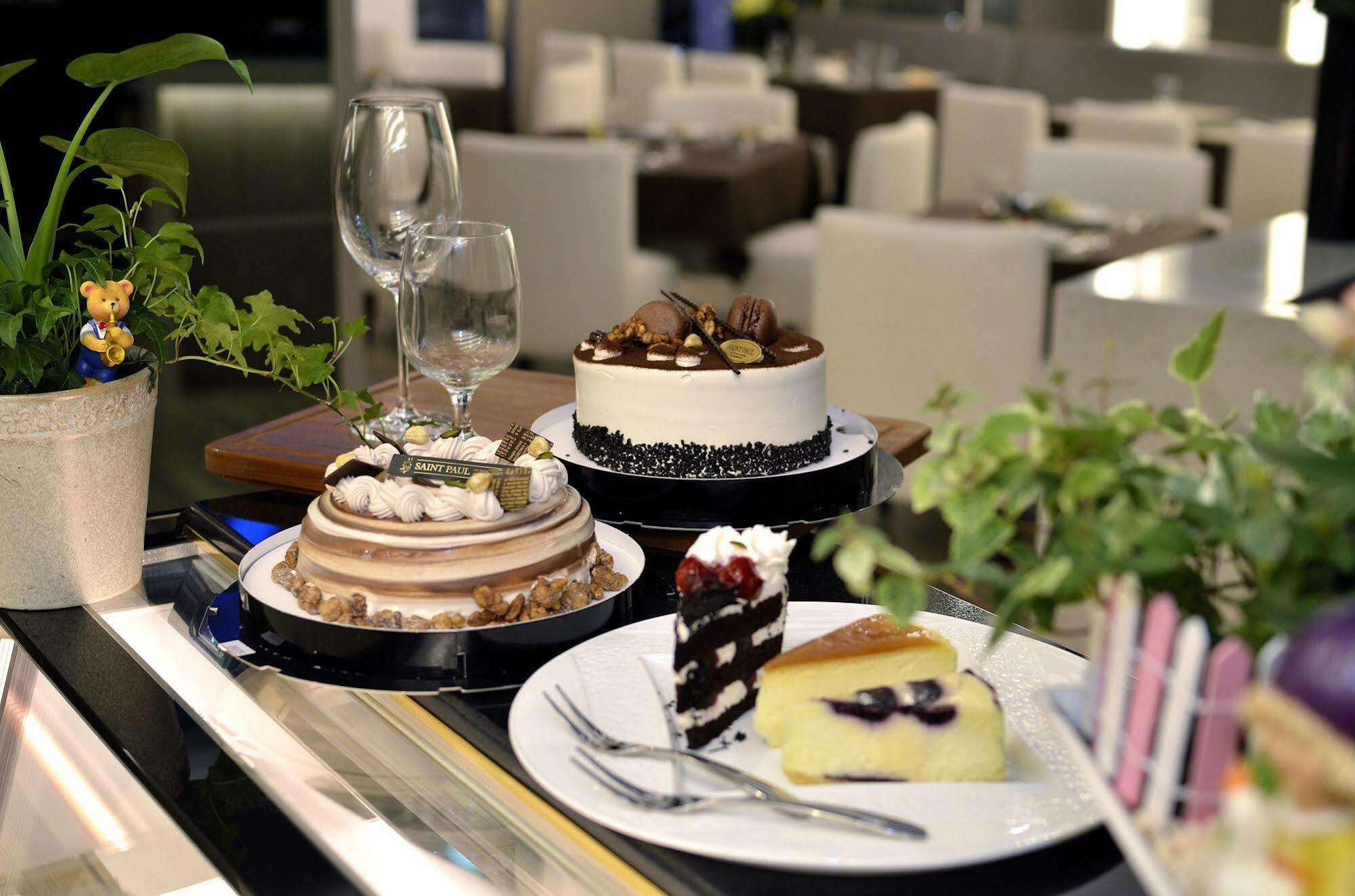 Tsun Huang Hotel Chiayi Extérieur photo