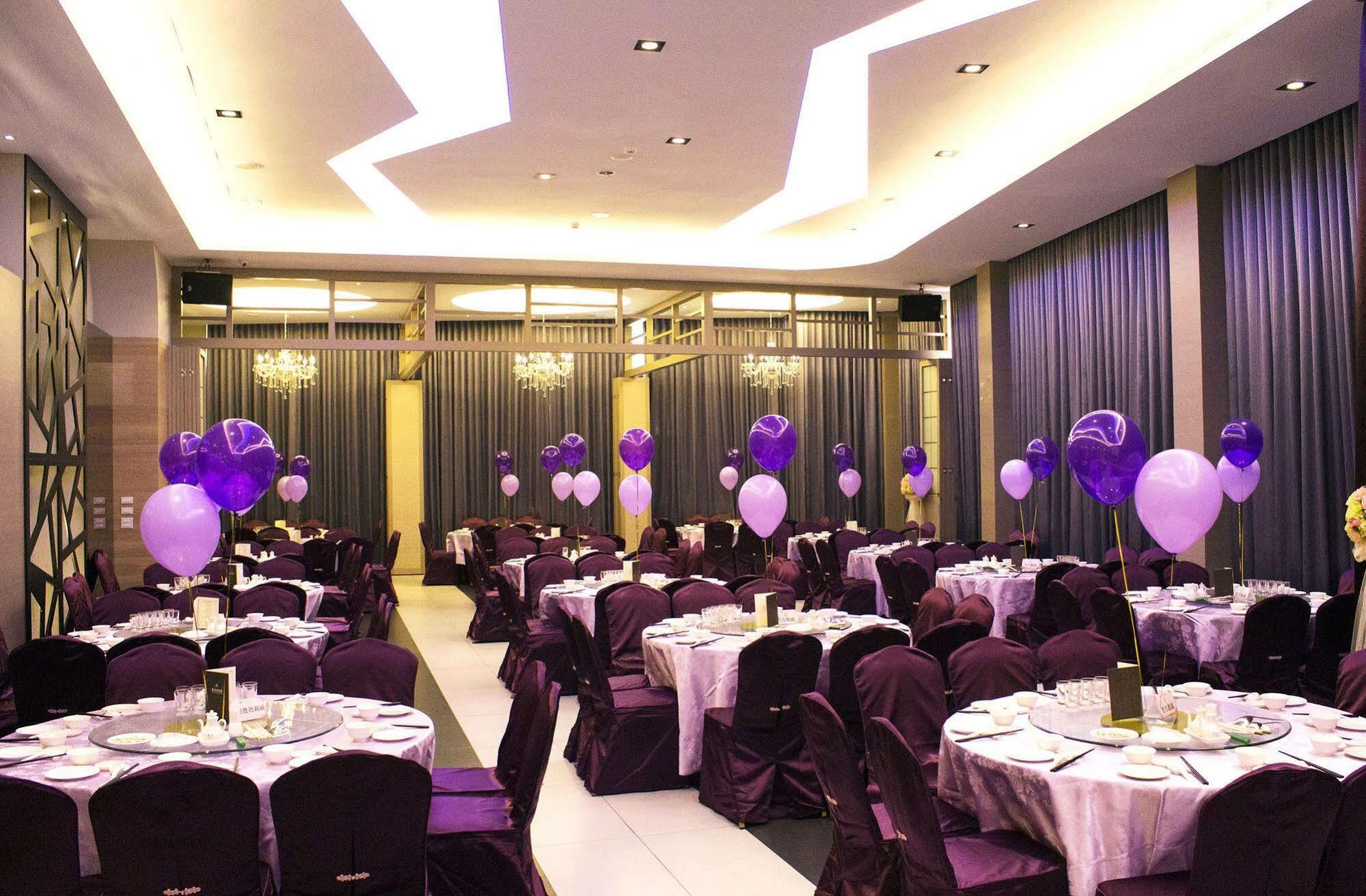 Tsun Huang Hotel Chiayi Extérieur photo